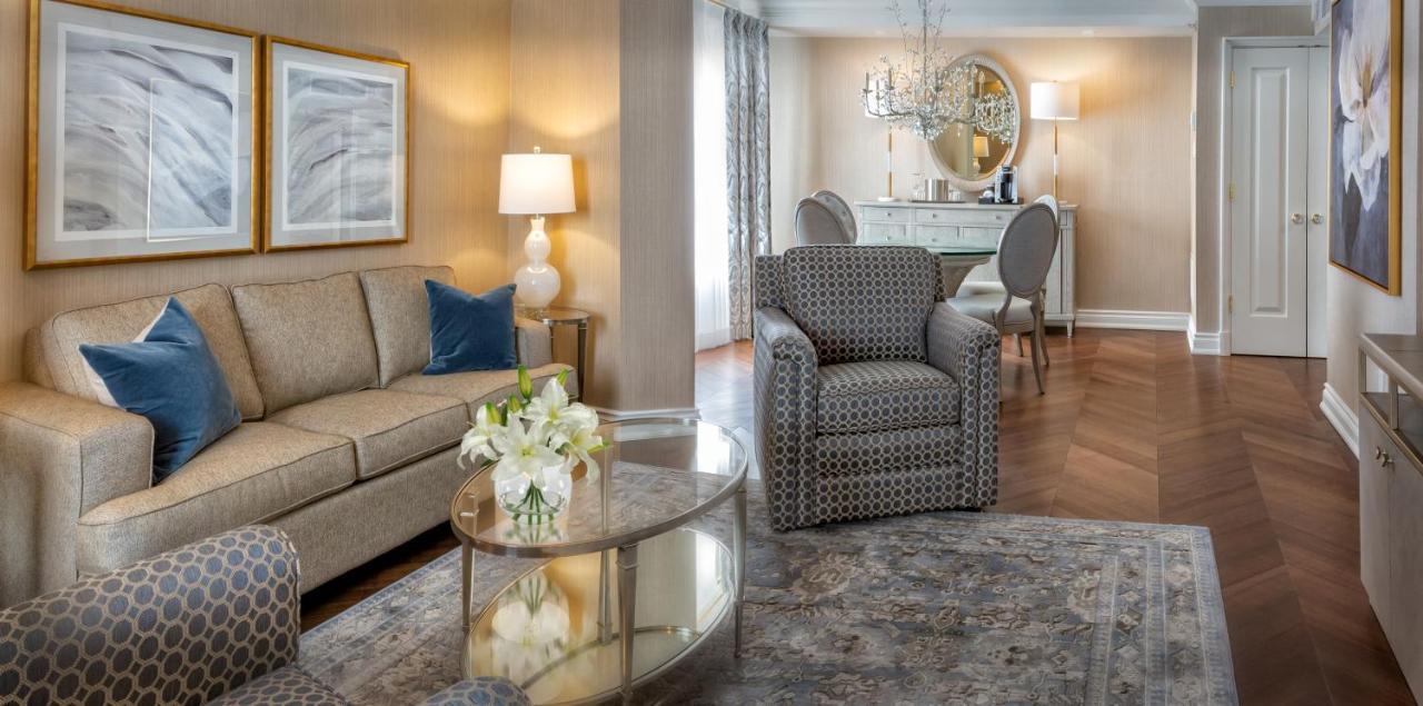 Доотель Стрешнево Водрей Джорион Экстерьер фото A living room at The Carlyle
