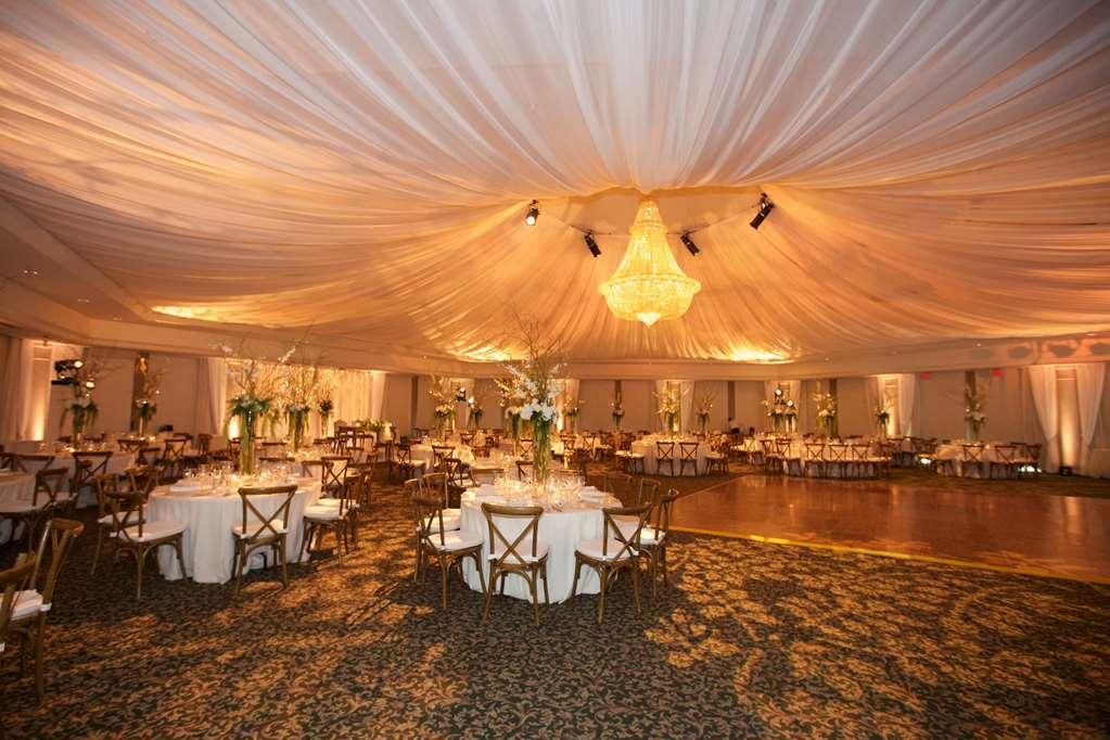 Доотель Стрешнево Водрей Джорион Экстерьер фото The tent at the Ritz-Carlton, Laguna Niguel