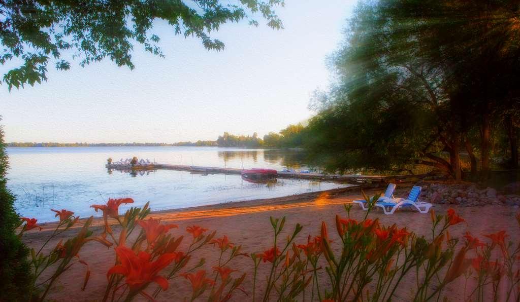 Доотель Стрешнево Водрей Джорион Экстерьер фото Sunset at Lake Nokomis