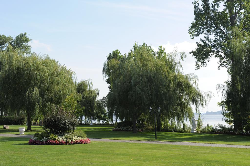 Доотель Стрешнево Водрей Джорион Экстерьер фото View of the park